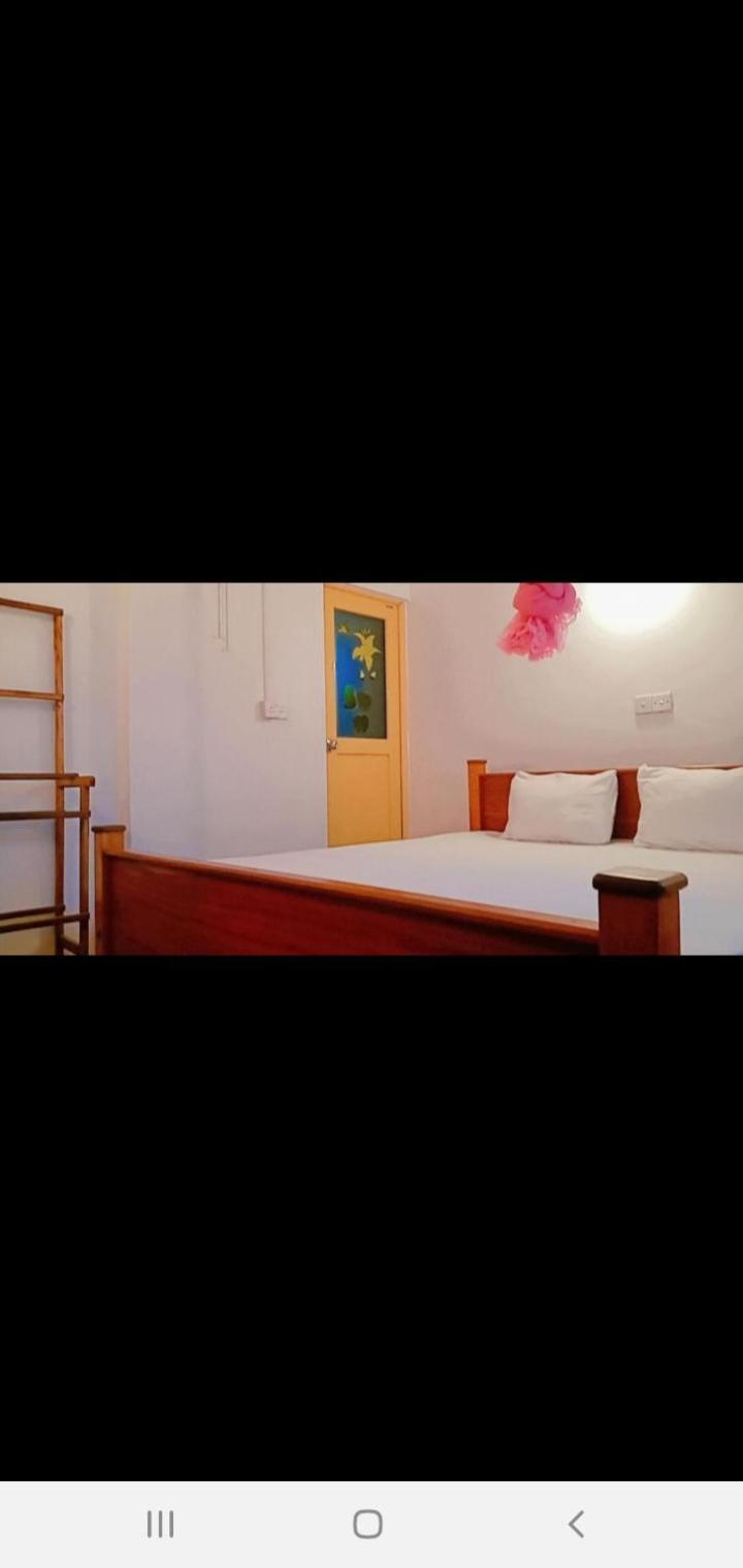 Pravindi Guest Home Mirissa Camera foto